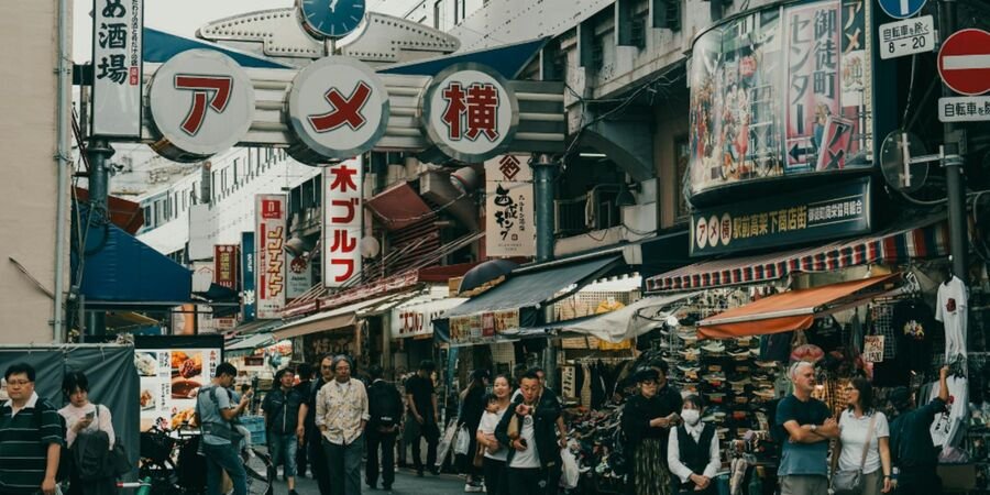 World-class shopping destinations. Shopping in Japan isn't just about getting things, it's an experience that blends culture, sophistication and nostalgia. The country offers a shopping scene as diverse as its landscapes, from the gleaming storefronts of Tokyo to the artisanal charm of Kyoto.