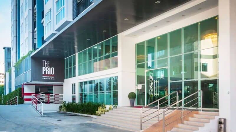 Thailand is one of the easiest countries for affordable luxury, especially for solo travelers seeking security and comfort thanks to its renowned hospitality. The hotel scene is strong, service is polished, and great food stays within reach, even when I want a nicer dinner.